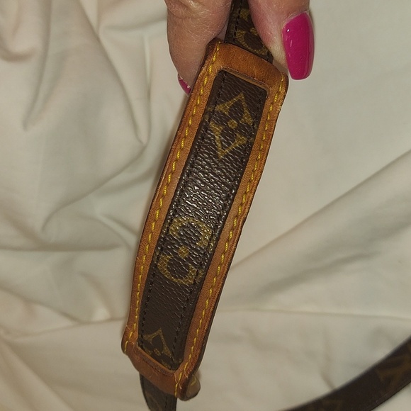 LOUIS VUITTON Aunthentic Vintage Monogram Amazon Shoulder Crossbody Bag - Picture 6 of 16